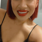 Bonita joven y completa