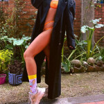 Somos dos amigas - Somos dos amigas que saben encender de cualquier hombre. Nuestras miradas nuestra