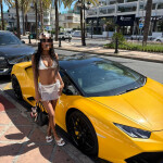 Natasha - Hola Nathasa una encantadora colombiana de 22 años que te invita a vivir una experiencia ú