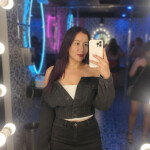 Chica latina - Soy Alejandra una colombiana de 27 años con mucha energía. Me encanta conectar con ge