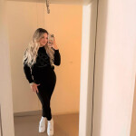 Valentina - Hola Soy valentina la chica venezolana muy simpatica educada y elegante ESPECIALISTA EN 