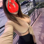 VENEZOLANA - Mis amores soy Cristal morena delgada recien llegada a valencia por vacaciones quiero c