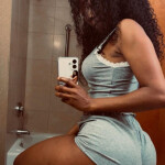 Rica Morena - Hola soy Dany recién llegada a la cuidad amor una rica y morena dispuesta