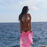 Mía - Hola me llamo sara soy colombiana una chica joven encantadora con curvas infinitas estoy desea