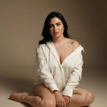 LATINA - HOLA AMORES SOY RENATA CHICA LATINA AL MAXIMO ESCRIBEME Y QUEDAMOS CON UNA CITA