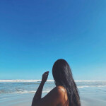 EN ELCHE MUJER COLOMBIANA DE FINAS CURVAS 24 HRS