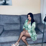 Karolina - Hola amor !! Soy Karolina una madurita experimentada que te hará sentir sensaciones única