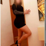 FAVORITA - Hola guapos soy una chica q está de vacaciones x tu zona y le gustaría conocer gente chev