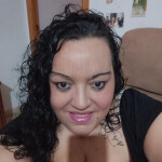 Chica en rojoo - Soy Scott curvy independiente y estoy con el periodo