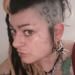 CHICA ALTERNATIVA RASTA