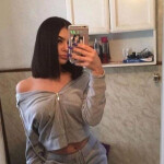 Valentina - Hola amor! Me llamo Valentina soy nueva aquí una chica de 25 años y guapa de piel blanca