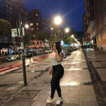 GUAPÍSIMA MORENAZA JOVEN