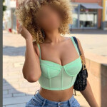 Chica disponible masajista