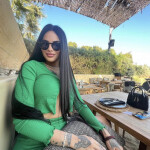 Your Favorite Devil - Me llamo Erika soy latina muy amable y . Cada momento conmigo será único una e