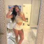 EXCLUSIVA CARIÑOSA DULCE ATENTA LA CHICA DE TUS SUEÑOS PRESENTE