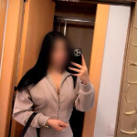 Mía alegre divertida y espontánea