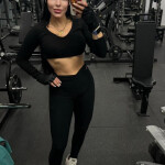 LUNA JOVENCITA BRASILEÑA MUY ATRACTIVA Y DIVERTIDA