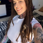 JULIA BUENA VIBRA ASEGURADA