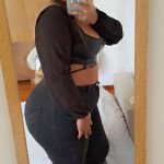 Curvy - Hola mis amores soy Karol una morena recién llegada ala isla con unas curvas irresistibles e