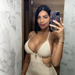 Universitaria de encanto llámame y te informo