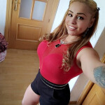 COLOMBIANA HERMOSA MADURA VÉLEZ