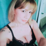 RUBIA MADURITA MUY COMPLETA!!!