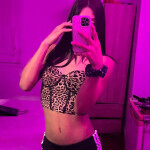 Adriana chica trans atractiva y