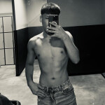 Act 18 años - Holas soy Izan un lindo un de casi 19 años por me considero un chico super majo muy tr