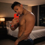 Chico latino nuevo - Young Latino college guy. Strong passionate and intelligent gentleman looking f