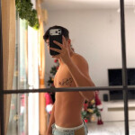 Latino disponible - Holaa me llamo Adriano soy un chico guapo de 19 años educado atento y cariñoso. 