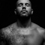 CHICO HETERO para 3 - Soy un chico Sevillano Heterosexual Atractivo alegre y divertido. Para parejas