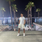 Roberto hetero - Hola soy Roberto un hombre hetero latino mulato grande y . dispuesto a conocer pers