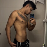 VENEZOLANOMORENO - Tengo 25 años soy un moreno latino de Venezuela abierto a soy Inter y apelero. Pa