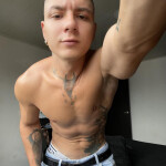 Latino - HOLA SOY ARON VEN Y SAL DE LA RUTINA PUEDO BRINDARTE BUENA COMPAÑÍA Y BUENOS MOMENTOS SOY P