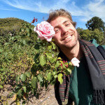 't amb un sonriure - Bon dia! Em dic Andreu. Permet-me que et convidi al meu reialme de la voluptuos