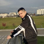 Adam latino en Vigo - Hola Brot... Soy Adam chico Colombiano muy recién llegado a España con buena p