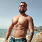 Tian - Soy un caballero carismático y muso dedicado a ofrecer momentos inolvidables llenos de y cone