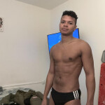 Ivan con sitio - Mulato latino con sitio soy estoy por la zona de hospitalet con sitio he igual me d