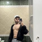 Latino - Hola soy liam nuevo por acá. Con la oportunidad de darte una buena compañía que puedas disf