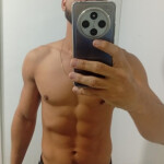 Colombiano y - Colombiano atlético sano y deportista. Muy bien . Me desplazo sin inconvenientes. Pre