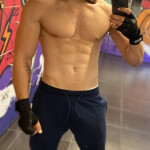 Andy - What s up guys? My name is Andrew and I am from Colombia! I am a very clean guy and workout e