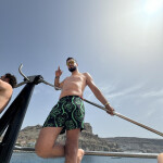 Maximiliano - Soy maxi un chico latino con ganas de hacerte sentir mujer y con mi grande mis manos y