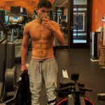 29 años - Hola soy chico español 29 años busco limpio educado total parejas chicas con ganas de