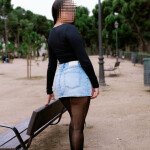 Dara joven alegre y llena de vida.