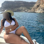 Masajistas en tatami y camilla