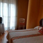 SE ALQUILA APARTAMENTO EN SIGÜEIRO