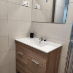 667421613 SE ALQUILA Apartamento 2 HABITACIONES RECIÉN REFOMRADO POR SEMANAS