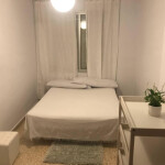 Habitación - ¿Buscas habitación cómoda y segura? Disponible habitación por semanas SOLO chicas indep