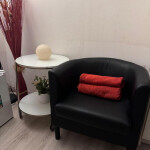 Alquilo hab con ducha en zona Eixample 300