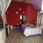 HABITACIONES - Lindas habitaciones muy amplias. Cuentan con televisor nevera internet netflix toalla